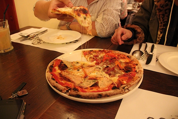 PIZZERIA,RIALTO,倫敦,千層吧 — 天母店,土耳其,大阪,天母店,宜蘭,居酒屋,捷克,旅遊,早午餐,板橋,法國,美味食記,美食,自由行,西餐,雅朵義大利披薩屋,食記 @跟著Julie一起走吧 PIZZERIA,RIALTO,倫敦,千層吧 — 天母店,土耳其,大阪,天母店,宜蘭,居酒屋,捷克,旅遊,早午餐,板橋,法國,美味食記,美食,自由行,西餐,雅朵義大利披薩屋,食記 @跟著Julie一起走吧