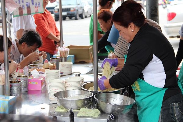 2011.10.18,三元號魚翅肉羹,倫敦,土耳其,大阪,宜蘭,居酒屋,工作,捷克,旅遊,早午餐,板橋,棚拍,法國,美味食記,美食,自由行,萬華好吃花枝羹,關於我的 @跟著Julie一起走吧 2011.10.18,三元號魚翅肉羹,倫敦,土耳其,大阪,宜蘭,居酒屋,工作,捷克,旅遊,早午餐,板橋,棚拍,法國,美味食記,美食,自由行,萬華好吃花枝羹,關於我的 @跟著Julie一起走吧