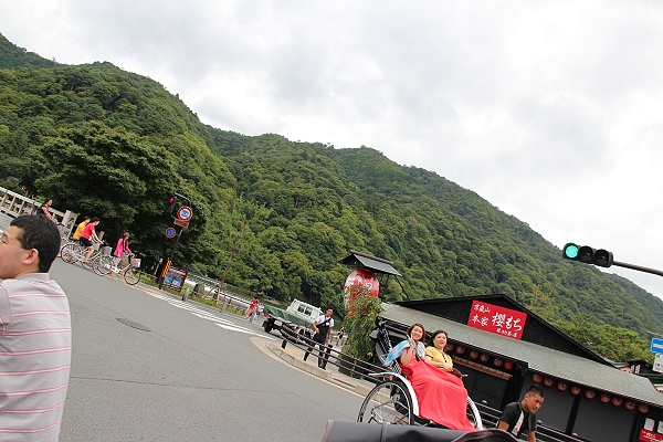 2011,7.27,倫敦,國外旅遊,土耳其,大阪,宜蘭,居酒屋,嵐山渡月橋搭人力車,捷克,旅亭夏頌,旅遊,日本京阪神,早午餐,板橋,法國,神戶,美食,自由行,街頭散策 @跟著Julie一起走吧 2011,7.27,倫敦,國外旅遊,土耳其,大阪,宜蘭,居酒屋,嵐山渡月橋搭人力車,捷克,旅亭夏頌,旅遊,日本京阪神,早午餐,板橋,法國,神戶,美食,自由行,街頭散策 @跟著Julie一起走吧