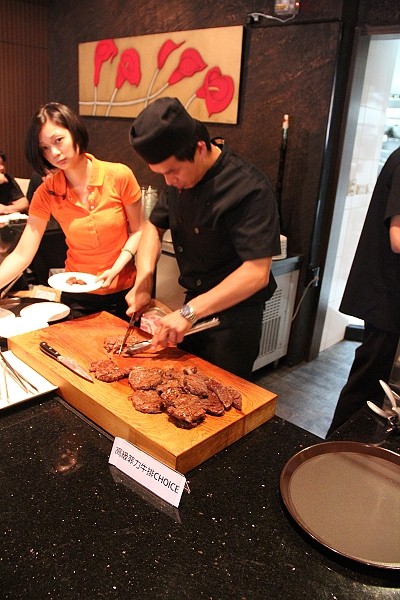 URGO開幕慶美國犇牛試吃體驗,中秋烤肉節買肉的好所在,倫敦,土耳其,大阪,宜蘭,居酒屋,捷克,旅遊,早午餐,板橋,法國,美味食記,美食,自由行,西餐,試吃 @跟著Julie一起走吧 URGO開幕慶美國犇牛試吃體驗,中秋烤肉節買肉的好所在,倫敦,土耳其,大阪,宜蘭,居酒屋,捷克,旅遊,早午餐,板橋,法國,美味食記,美食,自由行,西餐,試吃 @跟著Julie一起走吧