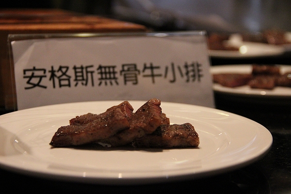 URGO開幕慶美國犇牛試吃體驗,中秋烤肉節買肉的好所在,倫敦,土耳其,大阪,宜蘭,居酒屋,捷克,旅遊,早午餐,板橋,法國,美味食記,美食,自由行,西餐,試吃 @跟著Julie一起走吧 URGO開幕慶美國犇牛試吃體驗,中秋烤肉節買肉的好所在,倫敦,土耳其,大阪,宜蘭,居酒屋,捷克,旅遊,早午餐,板橋,法國,美味食記,美食,自由行,西餐,試吃 @跟著Julie一起走吧