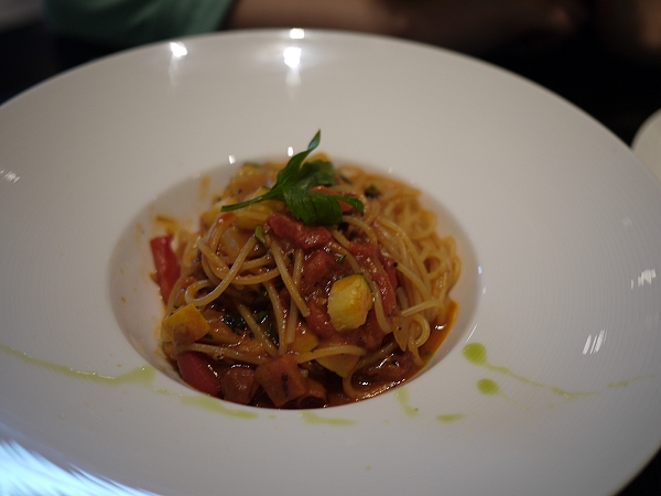 Tree喝下午茶,倫敦,土耳其,大阪,宜蘭,居酒屋,捷克,旅遊,早午餐,板橋,法國,美味食記,美食,自由行,西餐,貴婦百貨BELLAVITA的a3吃午餐,貴婦百貨下午茶,阪急的Arrow,食記 @跟著Julie一起走吧 Tree喝下午茶,倫敦,土耳其,大阪,宜蘭,居酒屋,捷克,旅遊,早午餐,板橋,法國,美味食記,美食,自由行,西餐,貴婦百貨BELLAVITA的a3吃午餐,貴婦百貨下午茶,阪急的Arrow,食記 @跟著Julie一起走吧