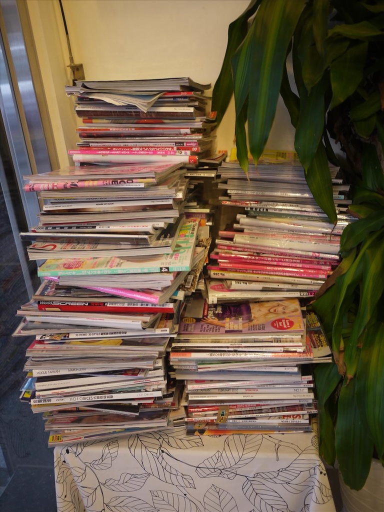 2010高雄,7.10,Booking,倫敦,南部,國內旅遊,土耳其,大阪,宜蘭,居酒屋,捷克,旅遊,早午餐,板橋,法國,美食,自由行,鹽埕埔區一間很特別的租書店 @跟著Julie一起走吧 2010高雄,7.10,Booking,倫敦,南部,國內旅遊,土耳其,大阪,宜蘭,居酒屋,捷克,旅遊,早午餐,板橋,法國,美食,自由行,鹽埕埔區一間很特別的租書店 @跟著Julie一起走吧