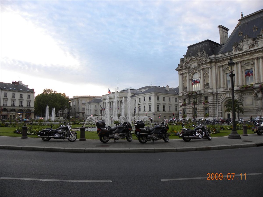 2009法國,7.11,Tours,倫敦,國外旅遊,土耳其,大阪,宜蘭,居酒屋,已完成,捷克,旅遊,早午餐,晚餐,杜爾,板橋,法國,的飯店,美食,自由行,街景 @跟著Julie一起走吧 2009法國,7.11,Tours,倫敦,國外旅遊,土耳其,大阪,宜蘭,居酒屋,已完成,捷克,旅遊,早午餐,晚餐,杜爾,板橋,法國,的飯店,美食,自由行,街景 @跟著Julie一起走吧