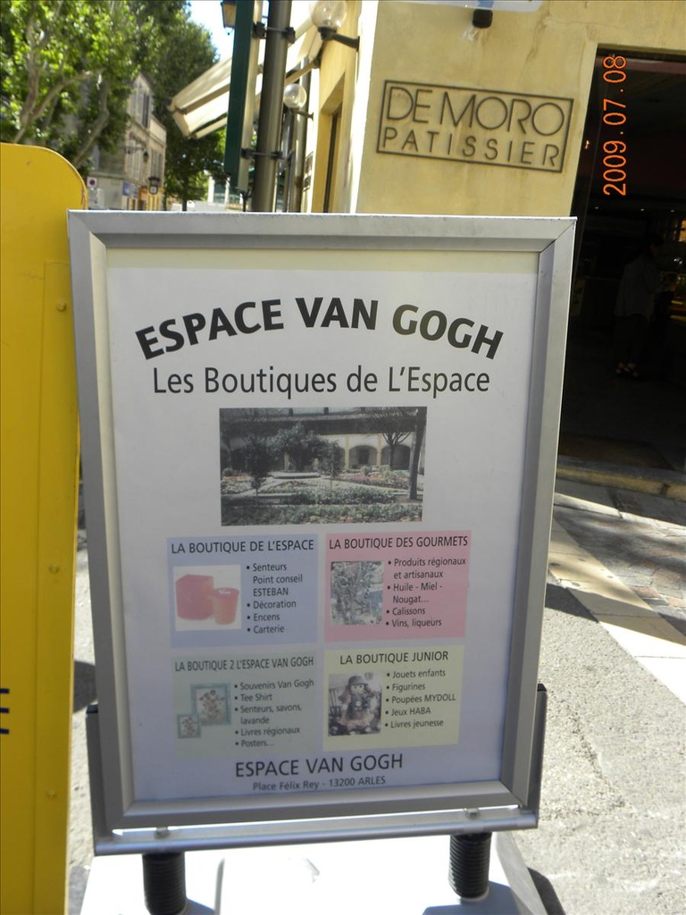 .梵谷迷的朝聖之地,2009法國,7.8,Arles,亞耳,倫敦,國外旅遊,圖多,土耳其,大阪,宜蘭,居酒屋,已完成,捷克,文長,旅遊,早午餐,板橋,法國,美食,自由行 @跟著Julie一起走吧 .梵谷迷的朝聖之地,2009法國,7.8,Arles,亞耳,倫敦,國外旅遊,圖多,土耳其,大阪,宜蘭,居酒屋,已完成,捷克,文長,旅遊,早午餐,板橋,法國,美食,自由行 @跟著Julie一起走吧