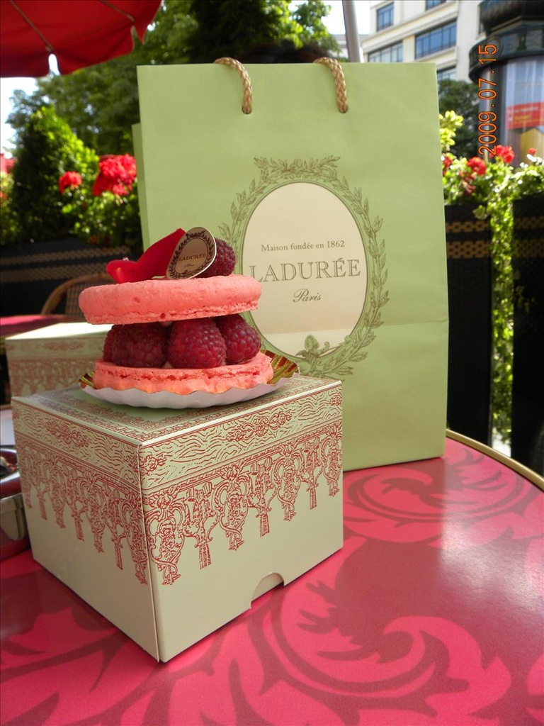 2009法國,LADUREE,倫敦,國外旅遊,土耳其,大阪,宜蘭,居酒屋,戰利品,捷克,旅遊,早午餐,板橋,法國,甜點篇,美食,自由行 @跟著Julie一起走吧 2009法國,LADUREE,倫敦,國外旅遊,土耳其,大阪,宜蘭,居酒屋,戰利品,捷克,旅遊,早午餐,板橋,法國,甜點篇,美食,自由行 @跟著Julie一起走吧