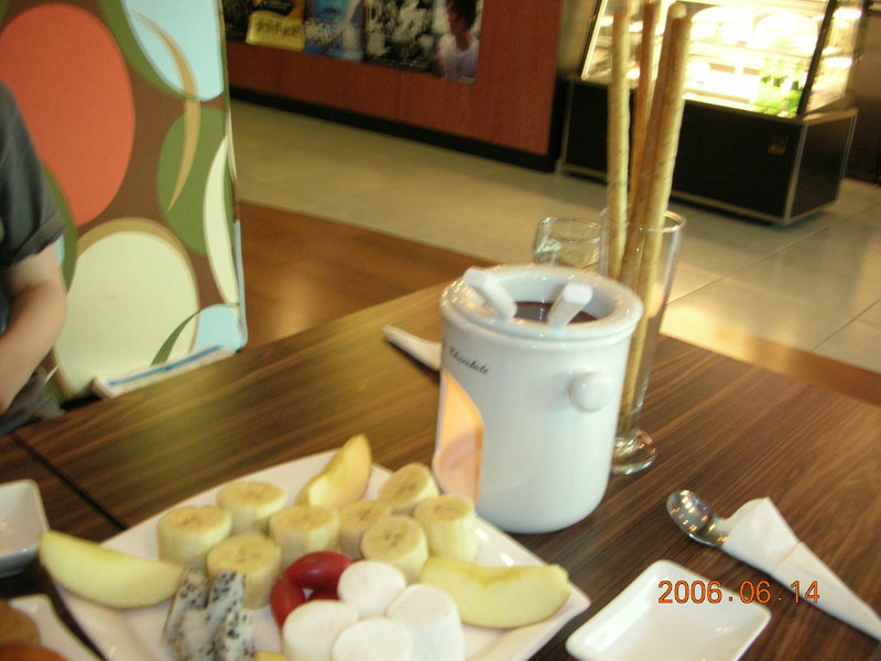 .,always巧克力ㄉ愛巧克之行,下午茶,倫敦,土耳其,大阪,宜蘭,居酒屋,捷克,旅遊,早午餐,板橋,法國,甜點,美味食記,美食,自由行 @跟著Julie一起走吧 .,always巧克力ㄉ愛巧克之行,下午茶,倫敦,土耳其,大阪,宜蘭,居酒屋,捷克,旅遊,早午餐,板橋,法國,甜點,美味食記,美食,自由行 @跟著Julie一起走吧